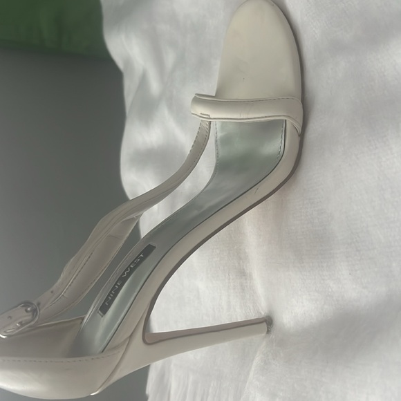 Nine West Shoes Sandals, great for a wedding! - Picture 2 of 8